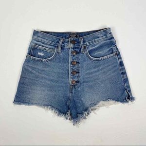 Abercrombie Annie shorts 💛